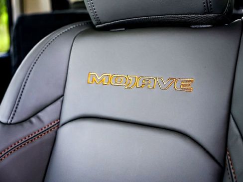 New 2025 Jeep Gladiator Mojave w/ Convenience Group image 16