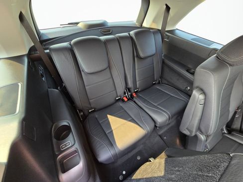 New 2026 Mercedes-Benz GLS 450 4MATIC image 25
