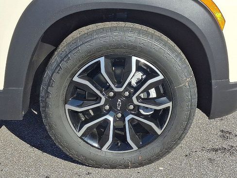New 2026 Chevrolet TrailBlazer ACTIV w/ Convenience Package FWD image 6