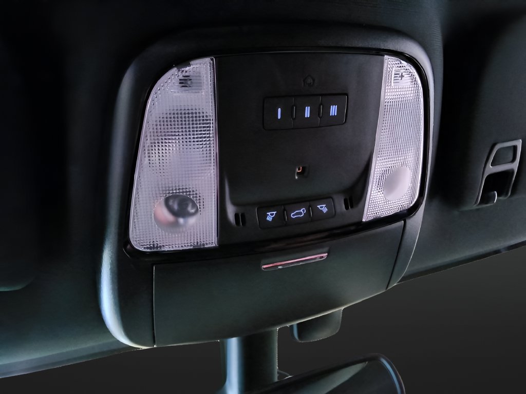 Used 2025 Dodge Durango SRT Hellcat AWD/4WD image 32