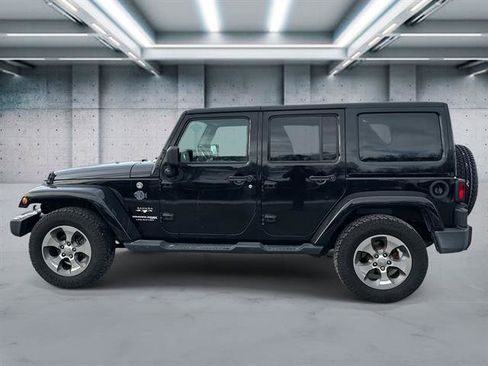 Used 2018 Jeep Wrangler Unlimited Sahara w/ Dual Top Group image 6