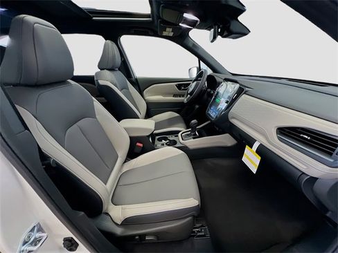 New 2025 Subaru Forester Limited image 31