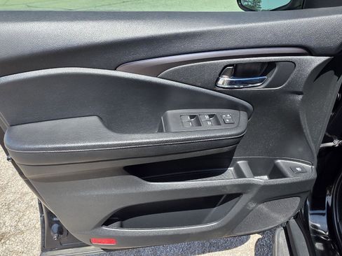 Used 2019 Honda Ridgeline Sport image 31