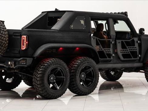 Used 2022 Ford Bronco Outer Banks image 4