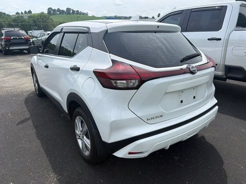 Used 2024 Nissan Kicks S FWD image 6