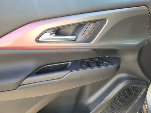 New 2026 Chevrolet Equinox EV RS image 22