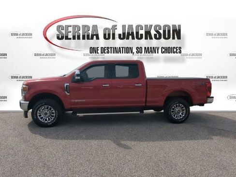 Used 2022 Ford F250 XLT w/ XLT Premium Package AWD/4WD image 6