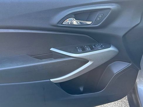 Certified 2024 Chevrolet Trax LS FWD image 13