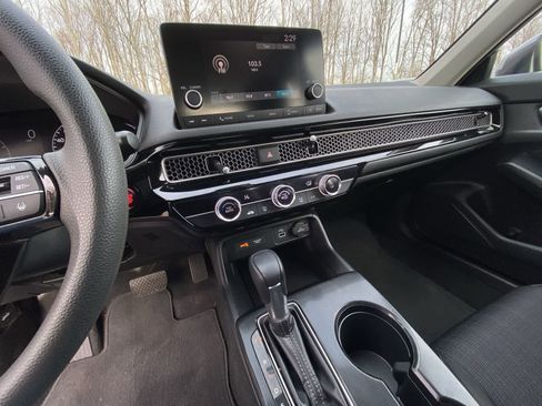 Used 2023 Honda Civic LX image 19