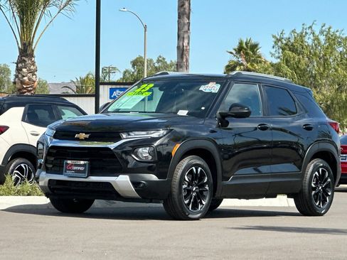 Used 2023 Chevrolet TrailBlazer LT w/ Convenience Package FWD image 8