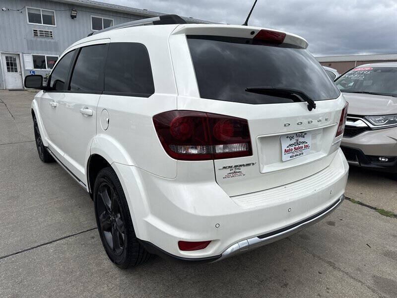 Used 2020 Dodge Journey Crossroad FWD image 5
