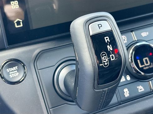 New 2026 Land Rover Defender 110 OCTA image 28