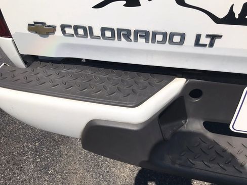 Used 2010 Chevrolet Colorado LT w/ Power Convenience Package AWD/4WD image 24