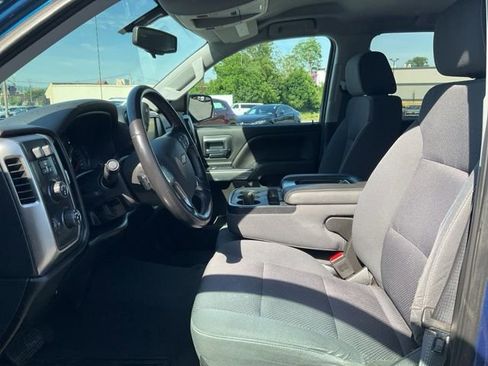Used 2018 Chevrolet Silverado 1500 LT w/ All Star Edition AWD/4WD image 2