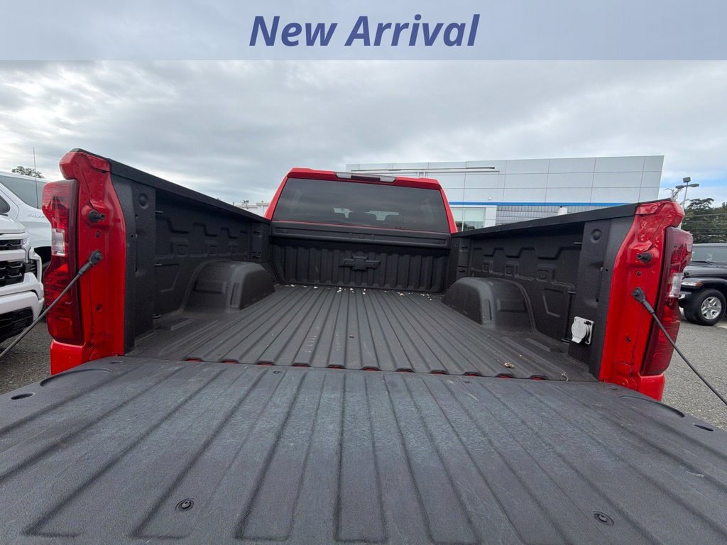 Certified 2022 Chevrolet Silverado 1500 Custom AWD/4WD image 10