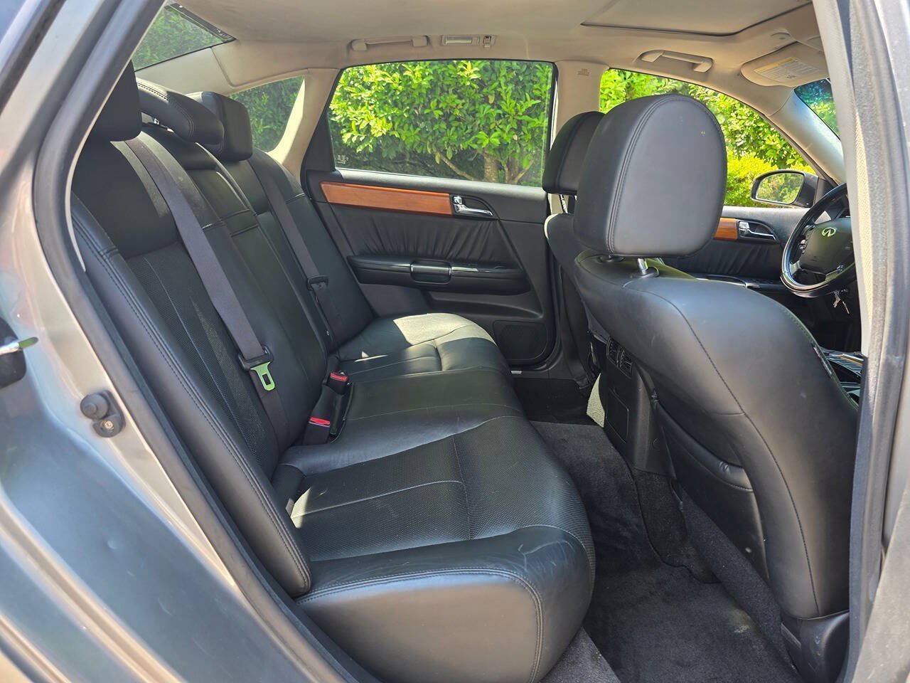 Used 2007 INFINITI M35 x w/ Technology Pkg AWD/4WD image 32