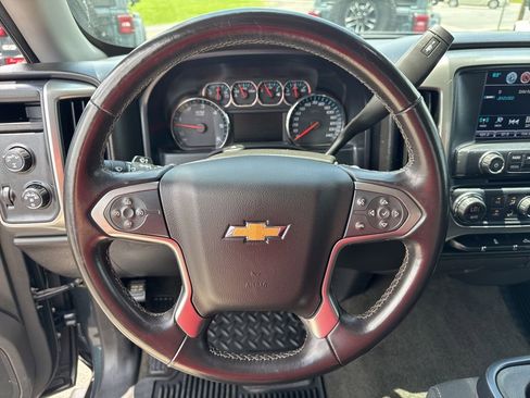 Used 2018 Chevrolet Silverado 1500 LT w/ LT Eassist Package image 49