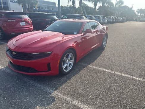 Used 2022 Chevrolet Camaro LT RWD image 3