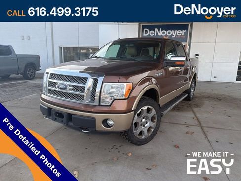 Used 2011 Ford F150 Lariat w/ Lariat Chrome Pkg image 1