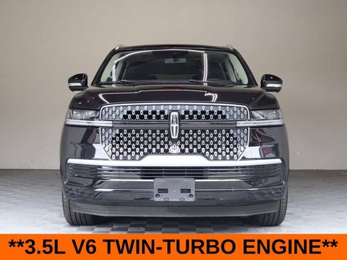 Used 2025 Lincoln Navigator L Reserve AWD/4WD image 4