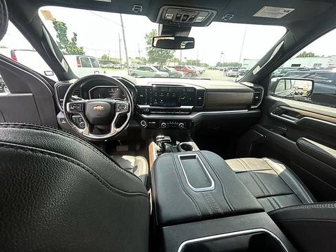 Used 2022 Chevrolet Silverado 1500 High Country w/ Max Trailering Package AWD/4WD image 16