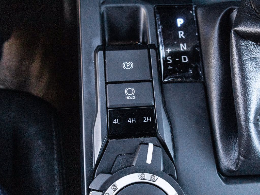 Used 2024 Toyota Tacoma SR5 AWD/4WD image 26