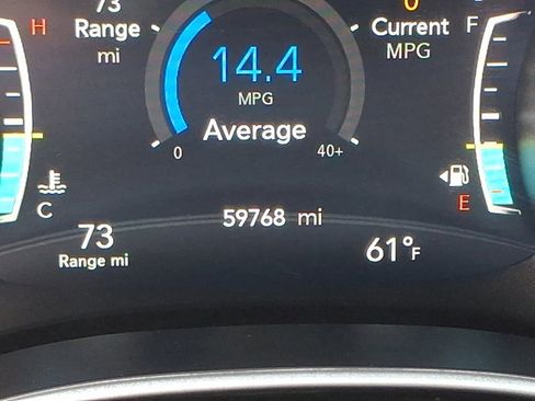 Used 2023 Chrysler Pacifica Touring-L image 20