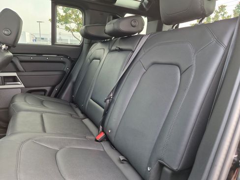 Certified 2024 Land Rover Defender 110 S AWD/4WD image 23