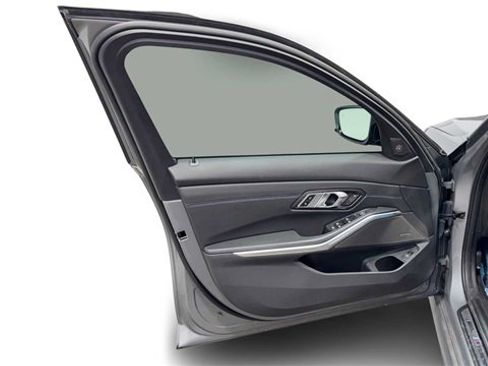 Used 2023 BMW M340i w/ Premium Package image 10