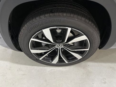 New 2026 Volkswagen Atlas SEL Premium R-Line AWD/4WD image 11