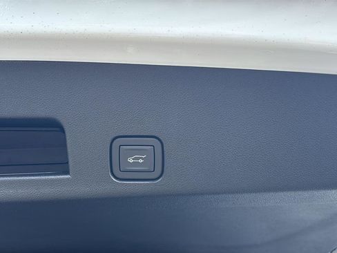 New 2026 GMC Acadia Elevation w/ Elevation Premium Package image 19