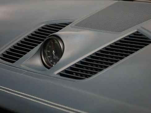 Certified 2023 Porsche Cayenne Coupe image 23