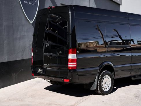 Used 2017 Mercedes-Benz Sprinter 3500 image 13
