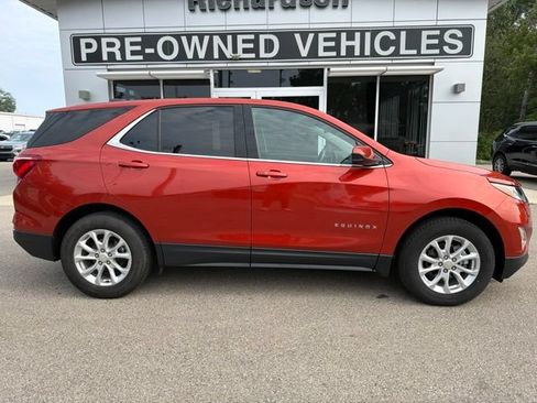 Certified 2020 Chevrolet Equinox LT w/ Driver Convenience Package AWD/4WD image 2