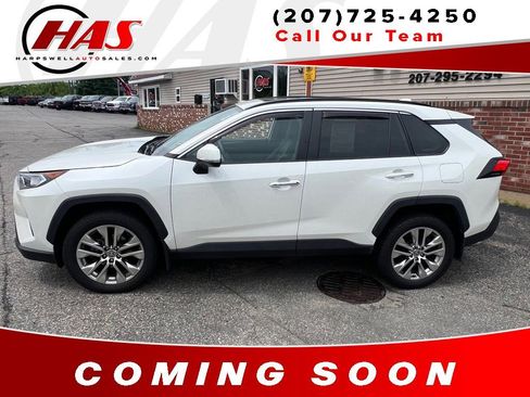 Used 2021 Toyota RAV4 Limited image 2
