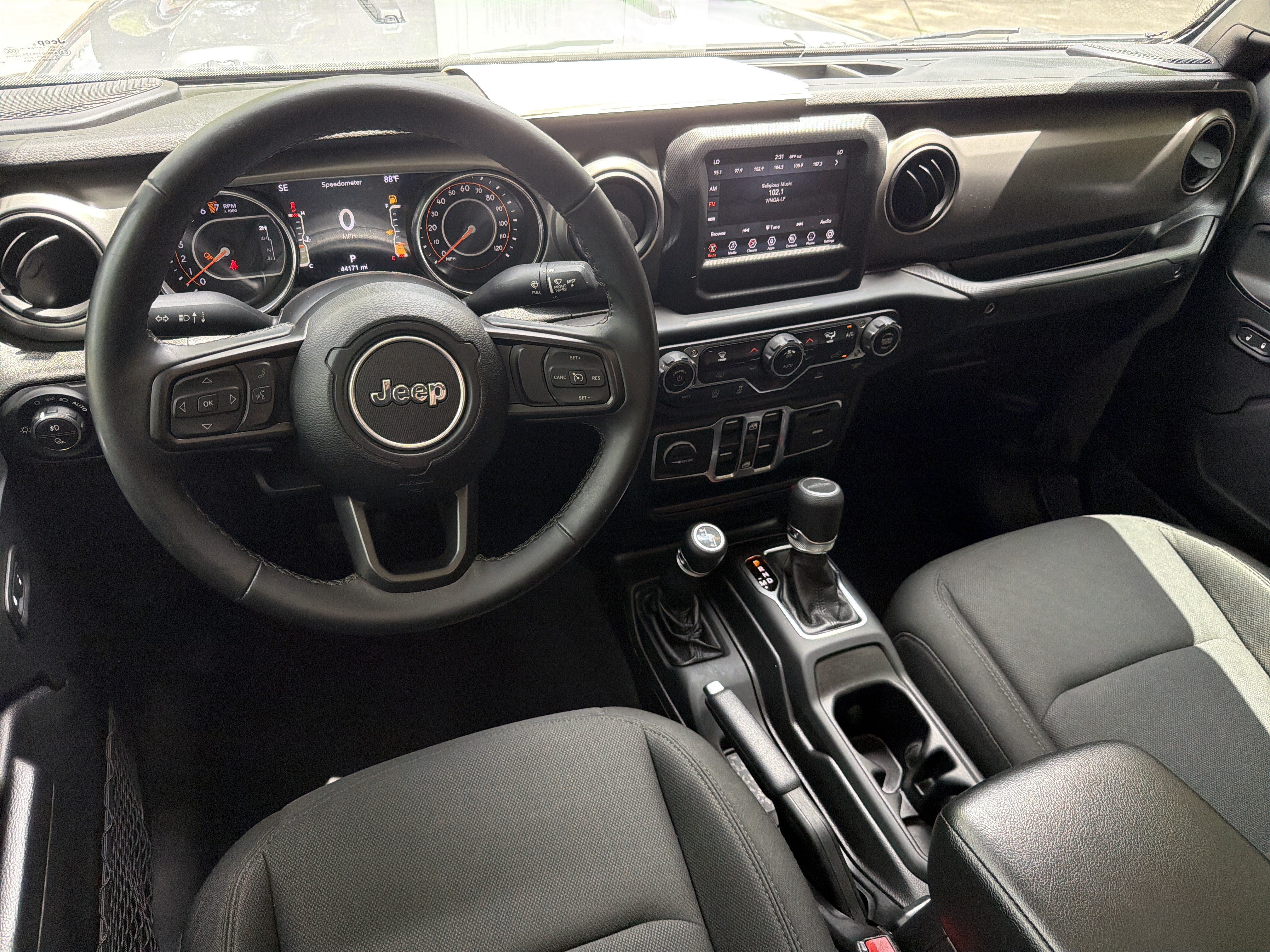 Used 2021 Jeep Gladiator Sport AWD/4WD image 23
