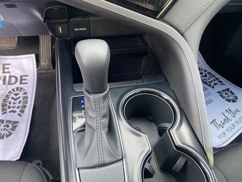 Used 2020 Toyota Camry LE image 13