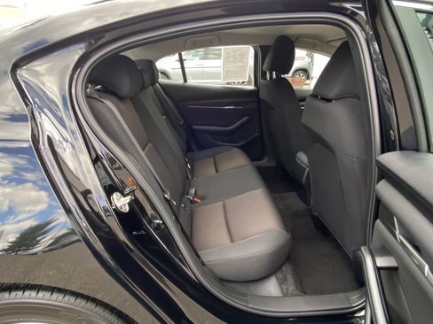 Used 2026 MAZDA MAZDA3 s FWD image 33