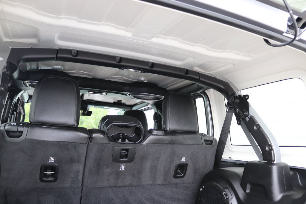 Used 2021 Jeep Wrangler Unlimited Sahara w/ Uconnect 4C Nav & Sound Group AWD/4WD image 22