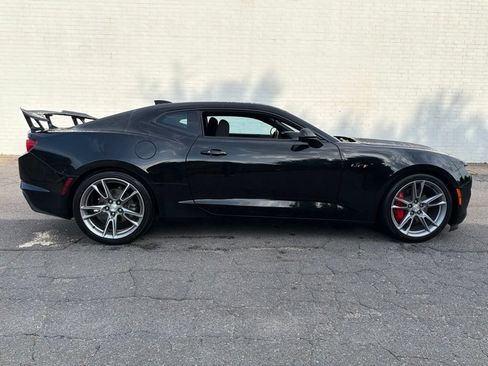 Used 2022 Chevrolet Camaro LT w/ Technology Package RWD image 1