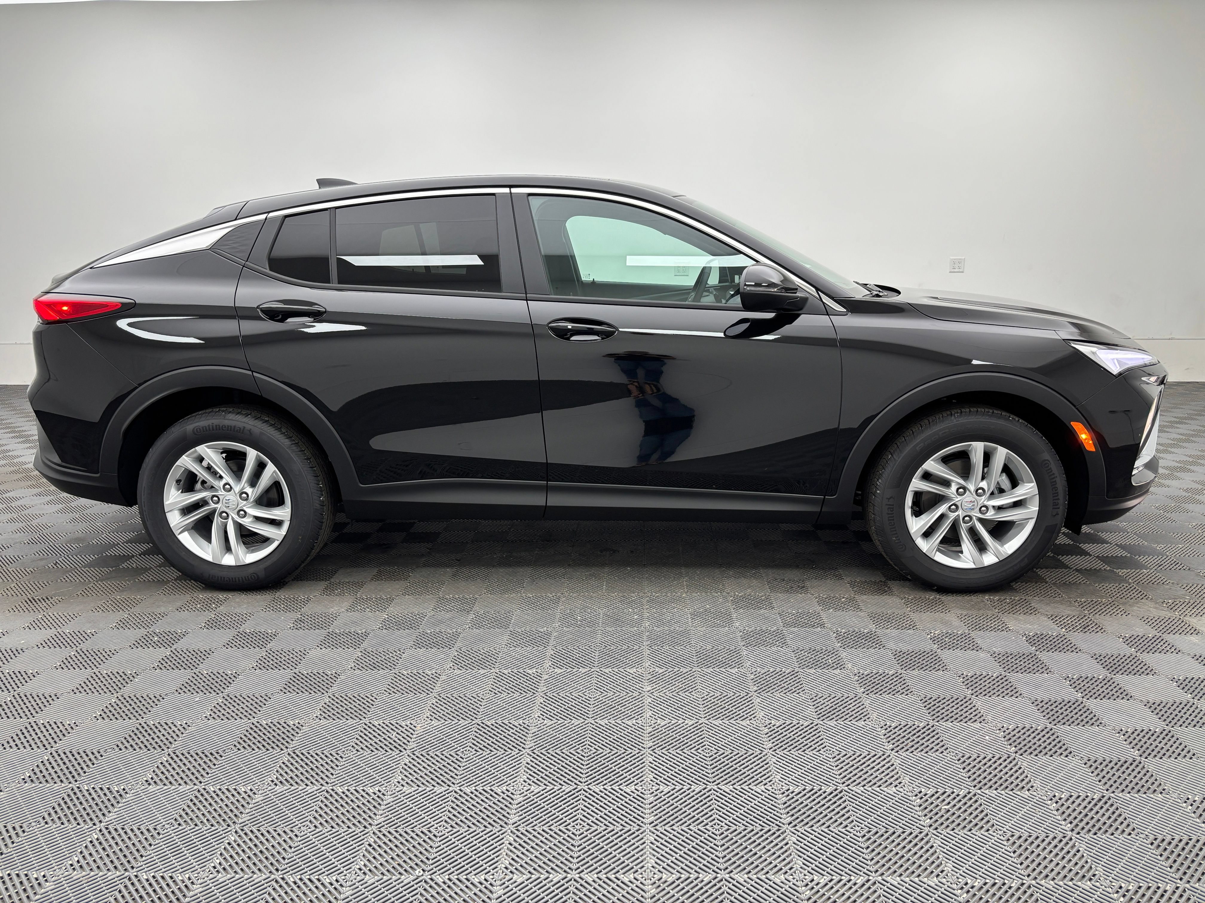 New 2026 Buick Envista Sport Touring w/ Convenience I Package FWD image 6
