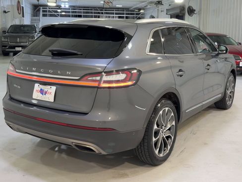 Used 2022 Lincoln Nautilus Reserve w/ Equipment Group 201A image 9