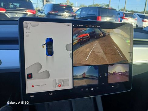 Used 2022 Tesla Model Y Long Range AWD/4WD image 50