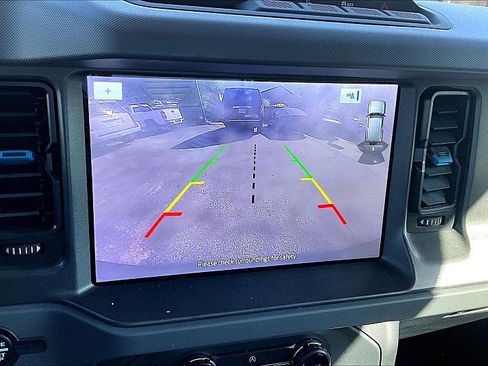 Used 2024 Ford Bronco Black Diamond image 22