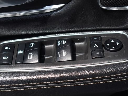 Used 2021 RAM 1500 Laramie AWD/4WD image 19