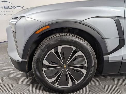 Used 2024 Chevrolet Blazer EV LT image 3