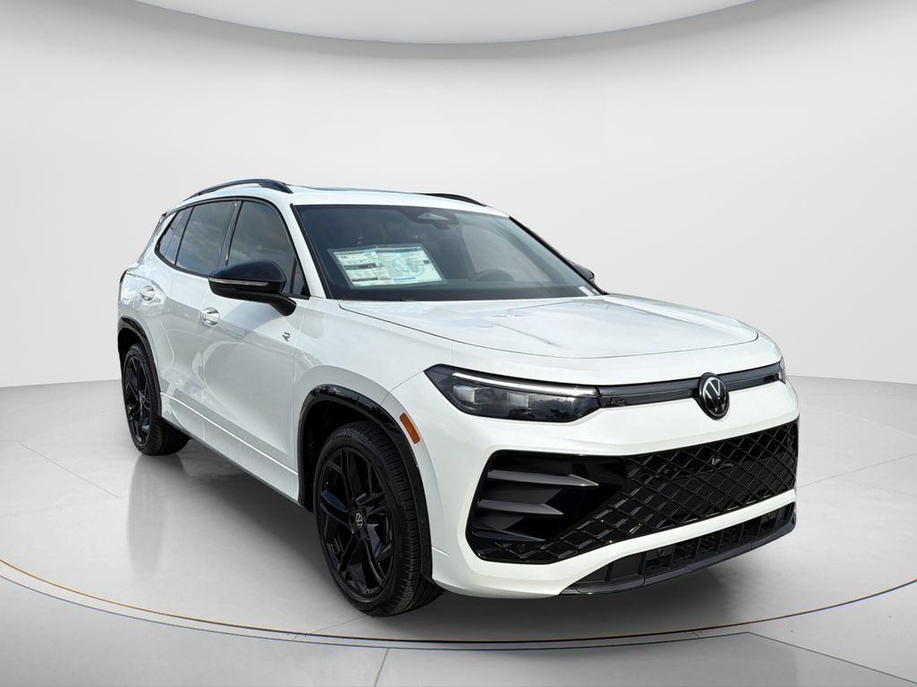 New 2026 Volkswagen Tiguan SE R-Line FWD image 3