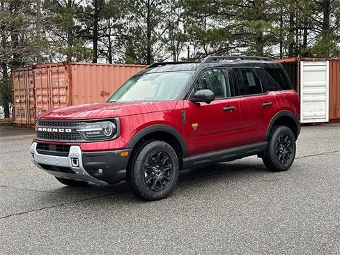 New 2025 Ford Bronco Sport Badlands image 3