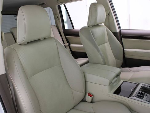 Used 2014 Lexus GX 460 w/ Premium Package AWD/4WD image 51