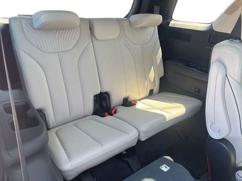 Used 2024 Hyundai Palisade Calligraphy image 32